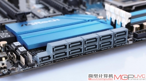 ② 除了M.2，华擎Z97 Extreme 6还具备新的SATA-E接口。